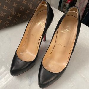 Christian Louboutin 👠